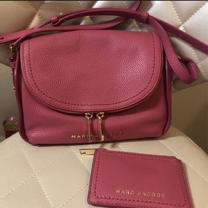 MARC JACOBS PINK CROSSBODY SHOULDER BAG + WALLET